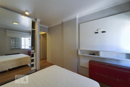 Suíte de apartamento à venda com 3 quartos, 106m² em Vila Clementino, São Paulo