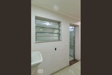 Casa para alugar com 50m², 1 quarto e sem vagaÁrea de serviço