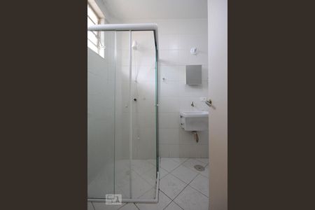 Banheiro de kitnet/studio à venda com 1 quarto, 26m² em Centro Histórico de São Paulo, São Paulo