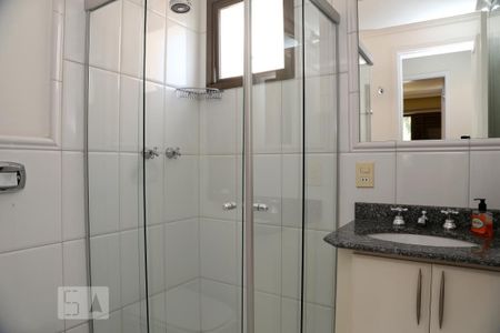 Apartamento à venda com 128m², 3 quartos e 3 vagasBanheiro Social