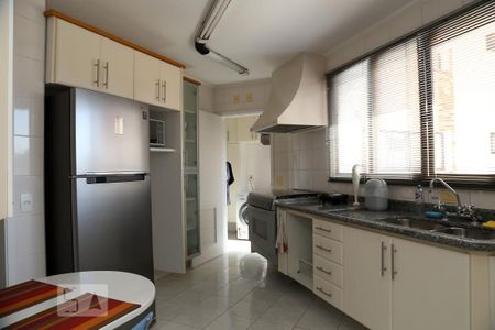 Apartamento à venda com 128m², 3 quartos e 3 vagasCozinha