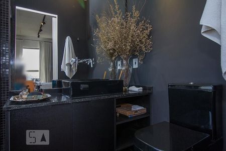 Apartamento à venda com 72m², 2 quartos e 1 vaga Apartamento à venda com 72m², 2 quartos e 1 vagaBanheiro da Suíte