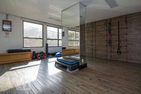 Apartamento à venda com 72m², 2 quartos e 1 vaga Apartamento à venda com 72m², 2 quartos e 1 vagaÁrea comum - Academia