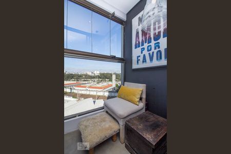 Apartamento à venda com 72m², 2 quartos e 1 vaga Apartamento à venda com 72m², 2 quartos e 1 vagaÁrea de Serviço