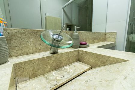 Apartamento à venda com 68m², 2 quartos e 1 vagaBanheiro 2