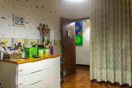 Casa à venda com 415m², 4 quartos e 4 vagas Casa à venda com 415m², 4 quartos e 4 vagasQuarto 1