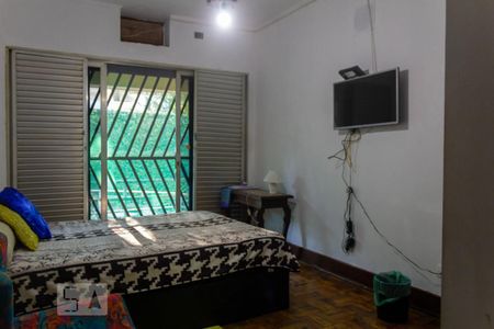 Casa à venda com 415m², 4 quartos e 4 vagas Casa à venda com 415m², 4 quartos e 4 vagasQuarto 2