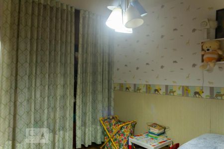 Casa à venda com 415m², 4 quartos e 4 vagas Casa à venda com 415m², 4 quartos e 4 vagasQuarto 1