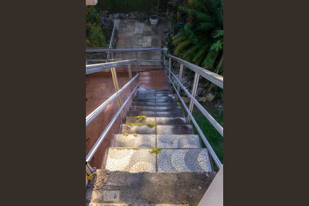 Casa à venda com 415m², 4 quartos e 4 vagas Casa à venda com 415m², 4 quartos e 4 vagasÁrea Externa