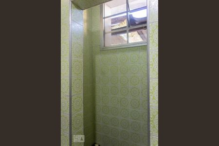 Casa à venda com 415m², 4 quartos e 4 vagas Casa à venda com 415m², 4 quartos e 4 vagasBanheiro Suíte