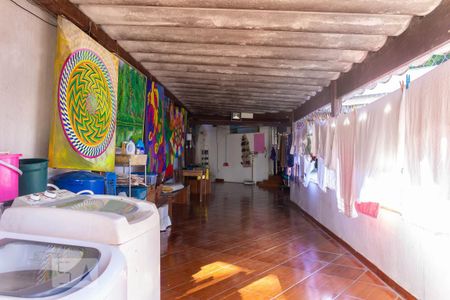 Casa à venda com 415m², 4 quartos e 4 vagas Casa à venda com 415m², 4 quartos e 4 vagasÁrea de Serviço