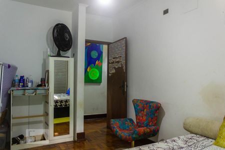 Casa à venda com 415m², 4 quartos e 4 vagas Casa à venda com 415m², 4 quartos e 4 vagasQuarto 2