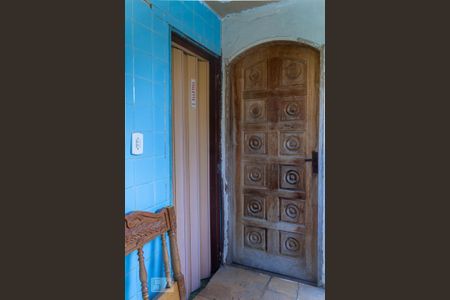 Casa à venda com 415m², 4 quartos e 4 vagas Casa à venda com 415m², 4 quartos e 4 vagasBanheiro Externo