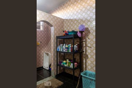 Casa à venda com 415m², 4 quartos e 4 vagas Casa à venda com 415m², 4 quartos e 4 vagasBanheiro