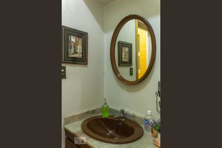 Casa à venda com 415m², 4 quartos e 4 vagas Casa à venda com 415m², 4 quartos e 4 vagasLavabo Sala 2