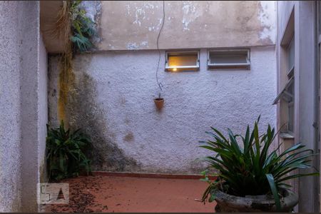 Casa à venda com 415m², 4 quartos e 4 vagas Casa à venda com 415m², 4 quartos e 4 vagasÁrea Externa Escritório