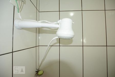 Apartamento para alugar com 72m², 2 quartos e sem vagaBanheiro da Suíte 1- chuveiro