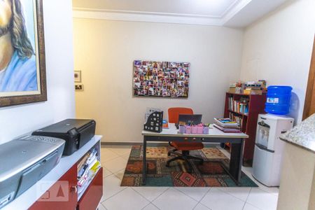 Casa à venda com 200m², 3 quartos e 4 vagasHall dos quartos