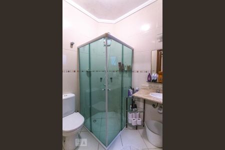 Casa à venda com 200m², 3 quartos e 4 vagasBanheiro suíte 2