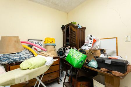 Casa à venda com 195m², 4 quartos e 2 vagasQuarto de Serviço