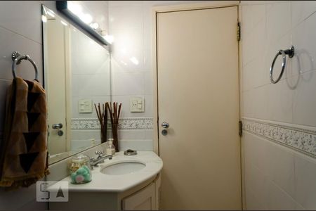 Apartamento à venda com 167m², 3 quartos e 1 vagaBanheiro 1