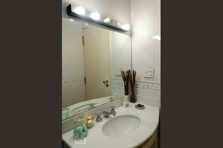 Apartamento à venda com 167m², 3 quartos e 1 vagaBanheiro 1