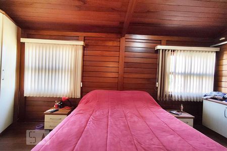 Casa à venda com 162m², 3 quartos e 3 vagas Casa à venda com 162m², 3 quartos e 3 vagasQuarto 2 Suíte