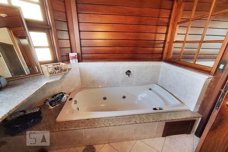 Casa à venda com 162m², 3 quartos e 3 vagas Casa à venda com 162m², 3 quartos e 3 vagasBanheiro Suíte