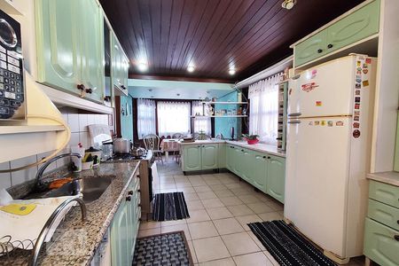 Casa à venda com 162m², 3 quartos e 3 vagas Casa à venda com 162m², 3 quartos e 3 vagasCozinha