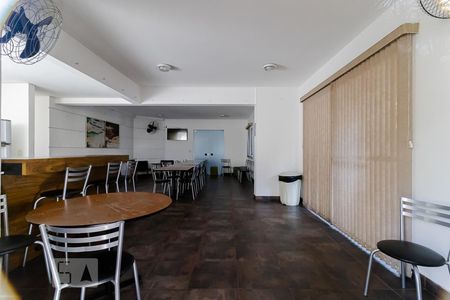 Apartamento para alugar com 100m², 3 quartos e 1 vagaÁrea comum - Salão de festas