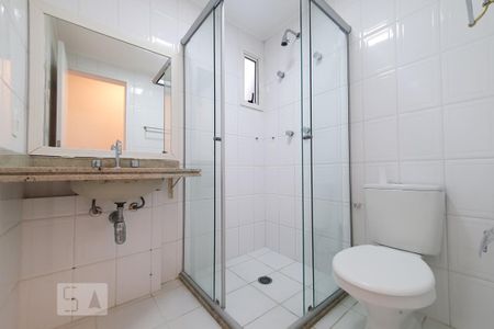 Banheiro Corredor de apartamento para alugar com 2 quartos, 74m² em Pompeia, São Paulo