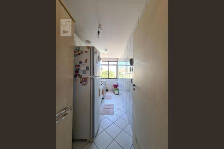 Apartamento à venda com 64m², 2 quartos e 1 vagaCozinha