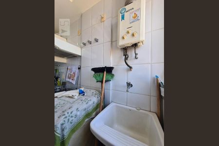 Apartamento à venda com 64m², 2 quartos e 1 vagaÁrea de Serviço