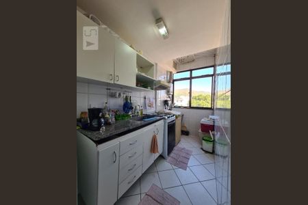 Apartamento à venda com 64m², 2 quartos e 1 vagaCozinha