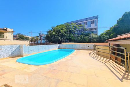 Apartamento à venda com 64m², 2 quartos e 1 vagaÁrea comum - Piscina