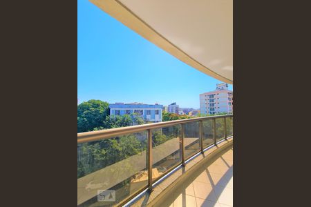 Apartamento à venda com 64m², 2 quartos e 1 vagaVaranda