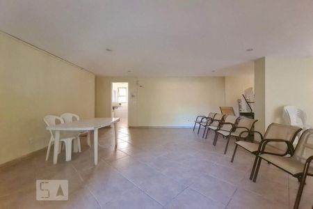 Apartamento à venda com 64m², 2 quartos e 1 vagaÁrea comum - Salão de festas