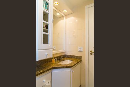 Apartamento à venda com 105m², 3 quartos e 2 vagasBanheiro social