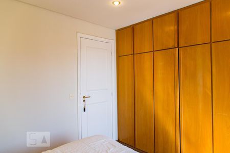 Apartamento à venda com 105m², 3 quartos e 2 vagasQuarto 2