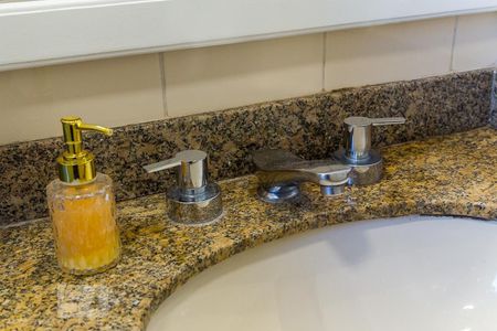 Apartamento à venda com 105m², 3 quartos e 2 vagasBanheiro social - Torneira