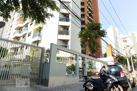 Apartamento à venda com 105m², 3 quartos e 2 vagasFachada