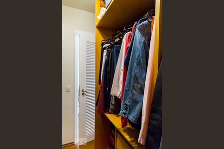 Apartamento à venda com 105m², 3 quartos e 2 vagasCloset da suíte