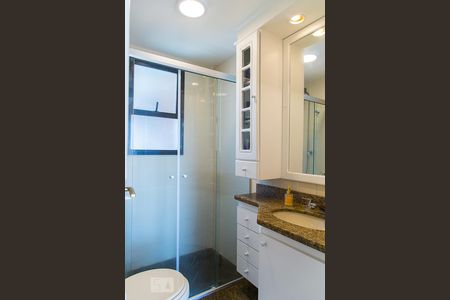 Apartamento à venda com 105m², 3 quartos e 2 vagasBanheiro social