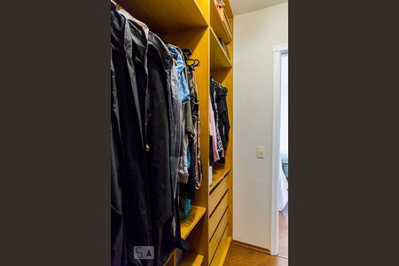 Apartamento à venda com 105m², 3 quartos e 2 vagasCloset da suíte