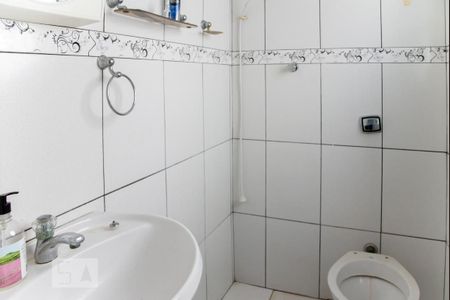 Casa 1 -Banheiro da  Suite 1 de casa à venda com 7 quartos, 400m² em Vila Ré, São Paulo