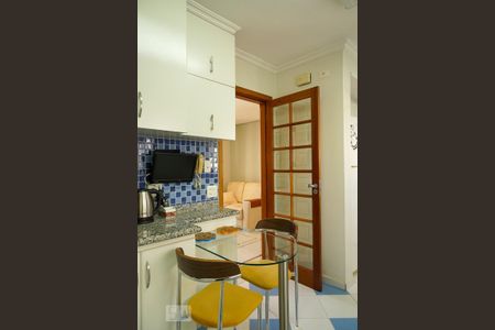 Apartamento à venda com 60m², 2 quartos e 2 vagasCozinha