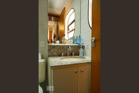 Apartamento à venda com 60m², 2 quartos e 2 vagasBanheiro da Suíte