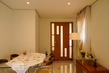 Apartamento à venda com 60m², 2 quartos e 2 vagasSala