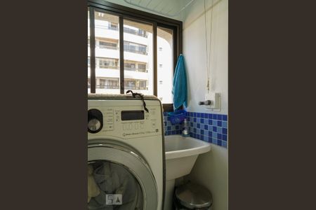 Apartamento à venda com 60m², 2 quartos e 2 vagasÁrea de Serviço