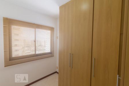 Apartamento à venda com 82m², 3 quartos e 2 vagasQuarto 2